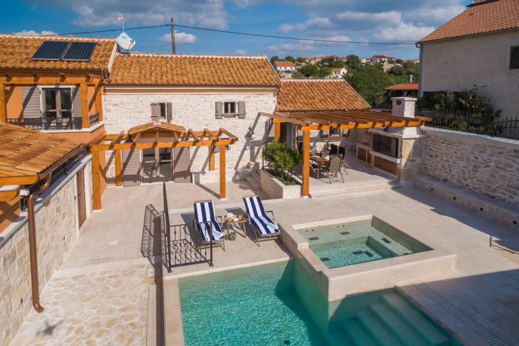 Villa Josipovi Dvori