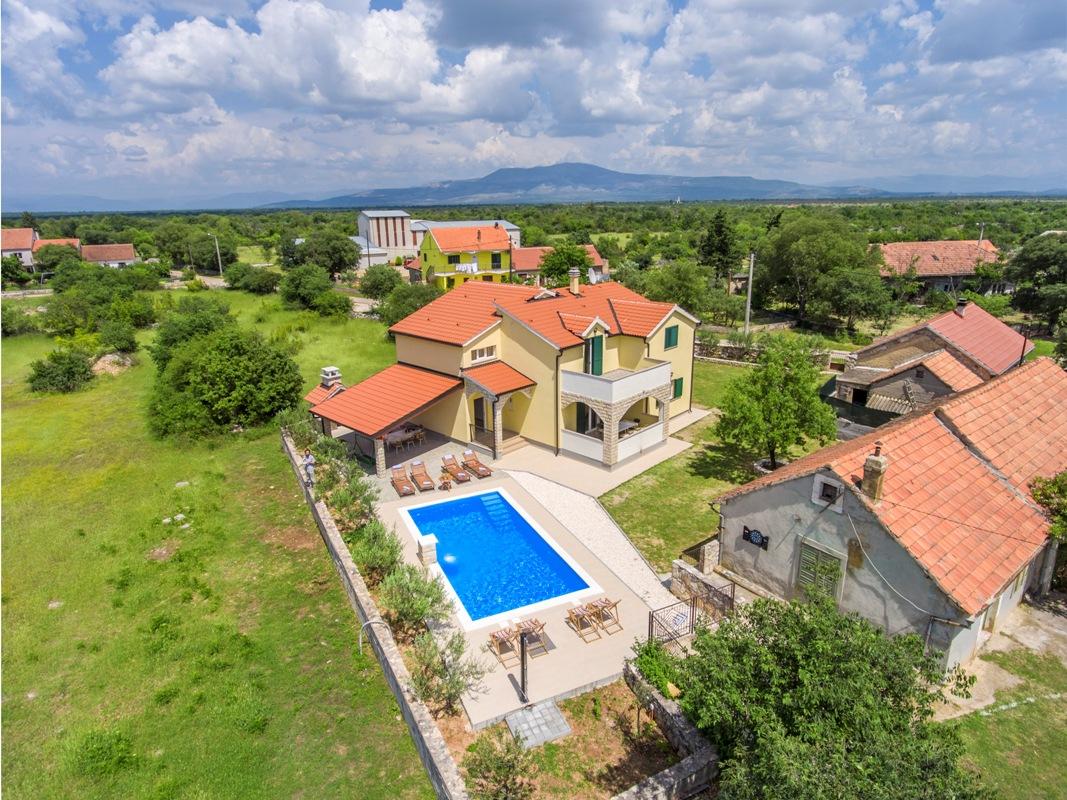 Villa Pletikosa