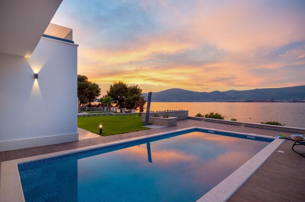 Villa More