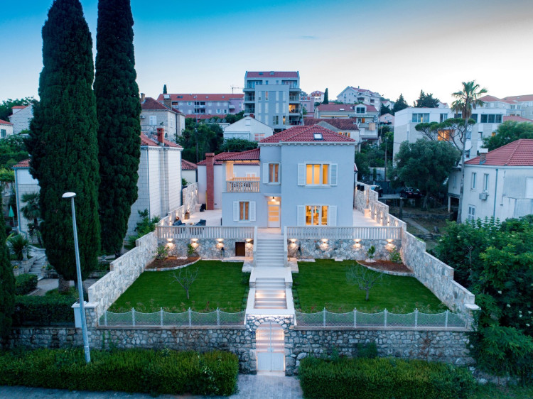 Villa Aria