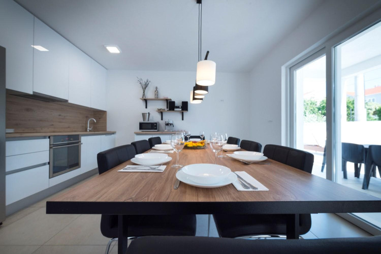 Villa Lana Holiday Home