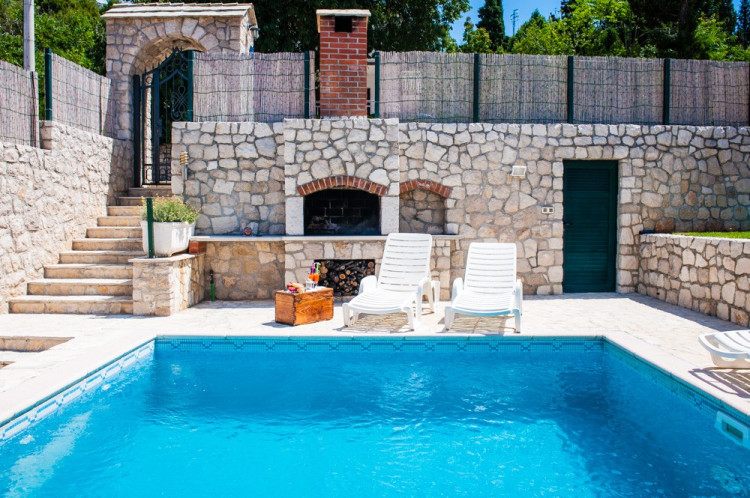 Villa Kameni Dvori