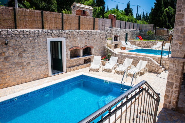 Villa Kameni Dvori