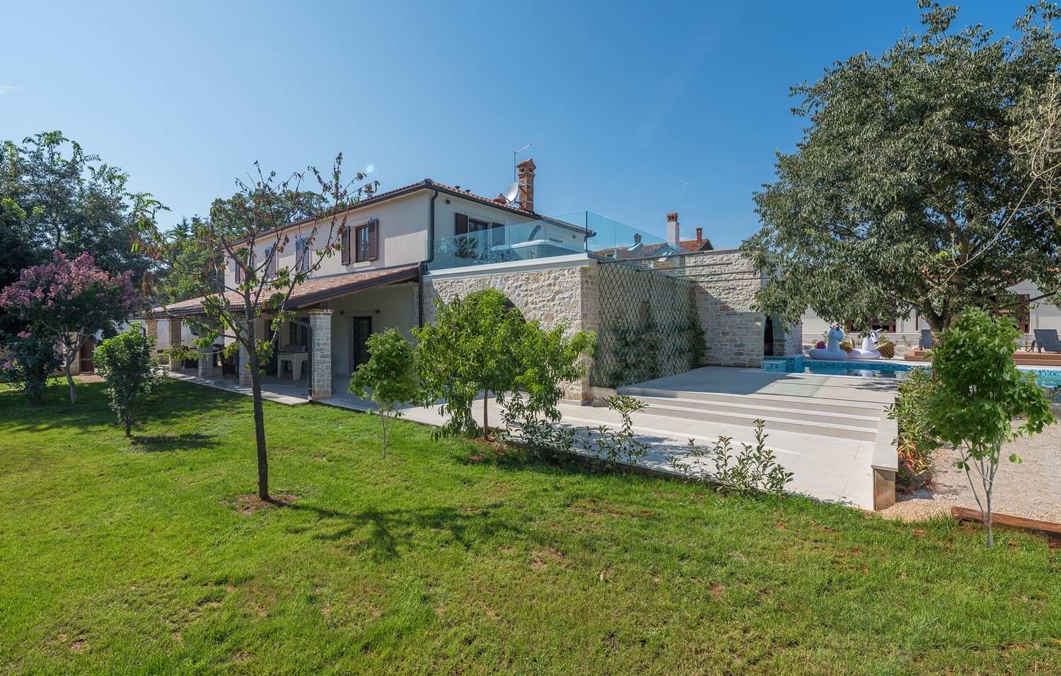 Villa LV