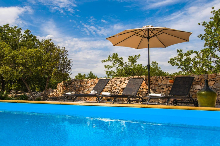 Villa Holiday Home Bujur