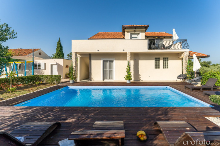 Villa Grandfather's House