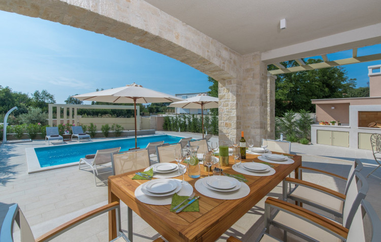 Villa Katarina & Cypressa