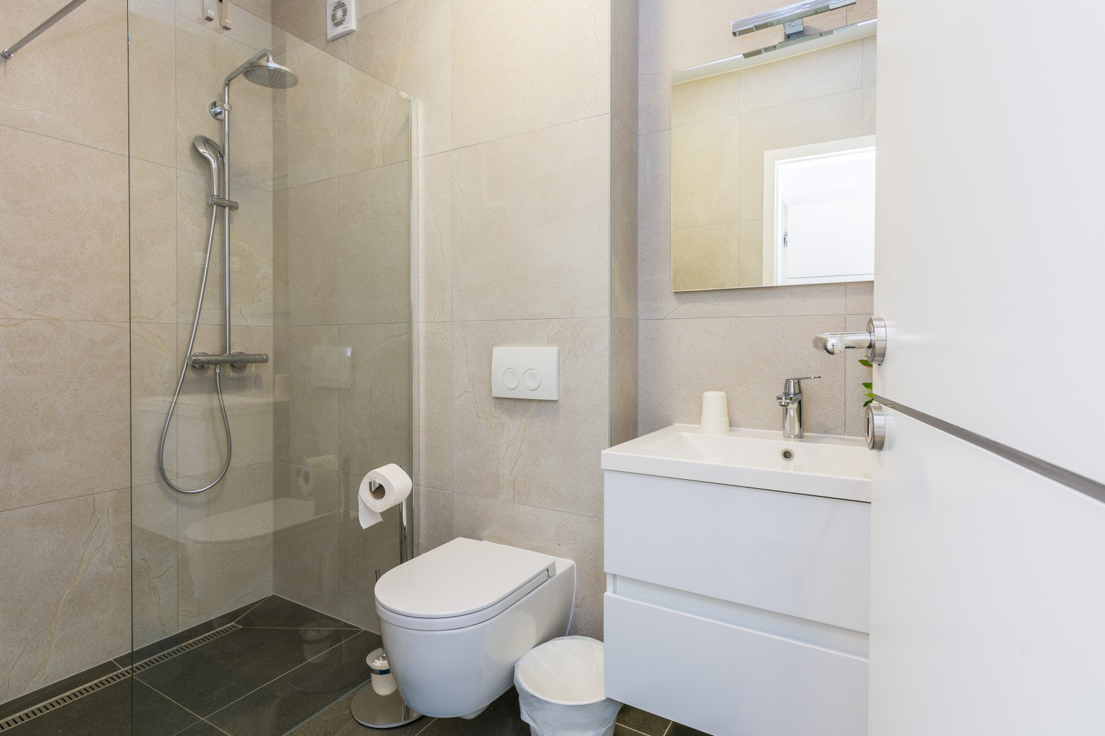 Villa Orchid & Palme