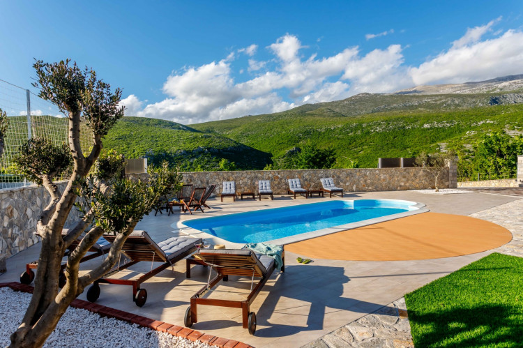 Villa Stone House Korita