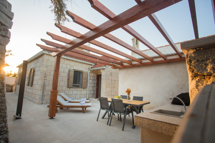 Villa Sveti Nikola Lighthouse