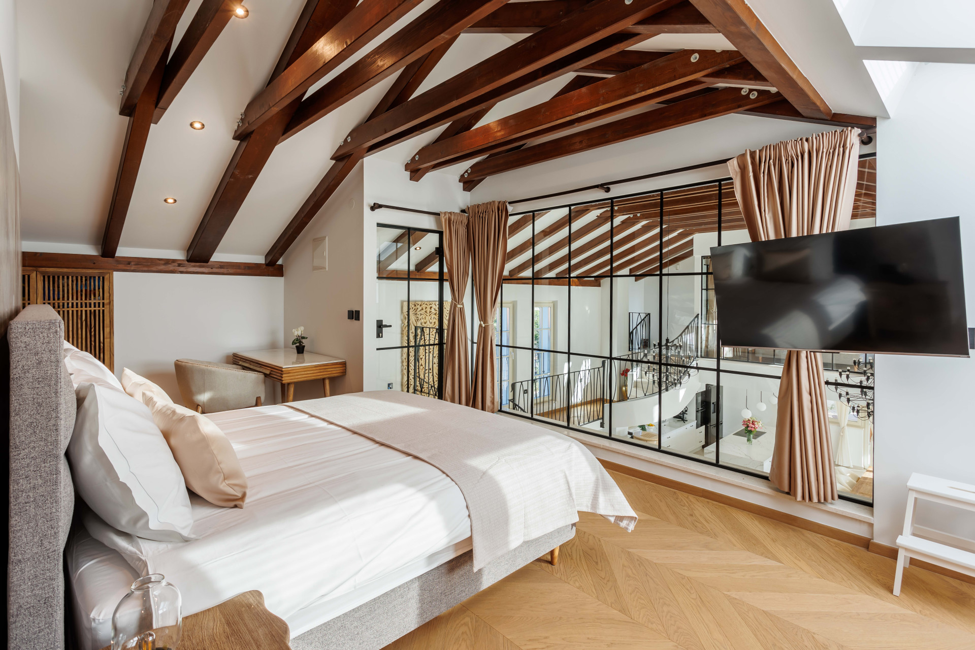 Villa Cypress Estate