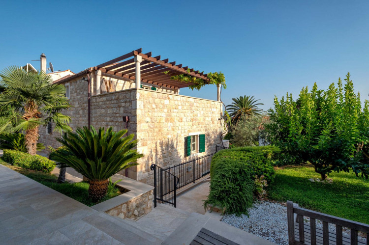 Villa Lola's Summer House