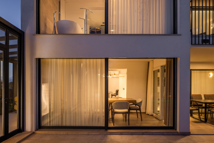 Villa Salt and Stone