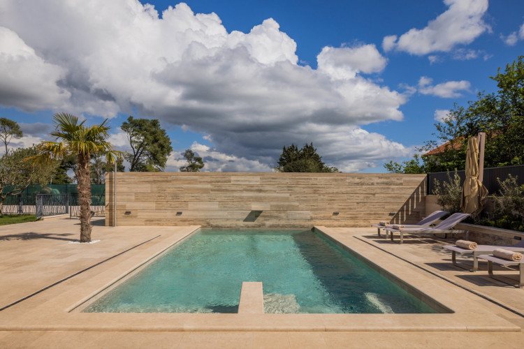 Villa Salt and Stone