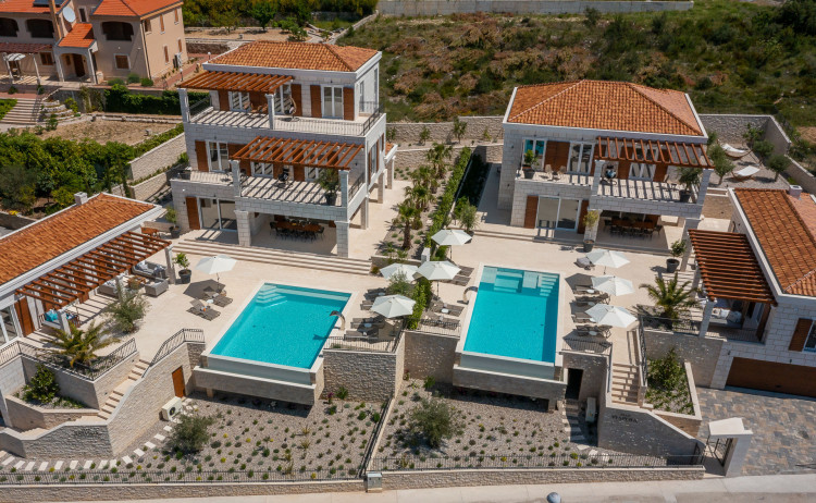 Villa Salvina & Vespera