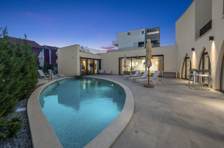 Villa Jerry's Palace