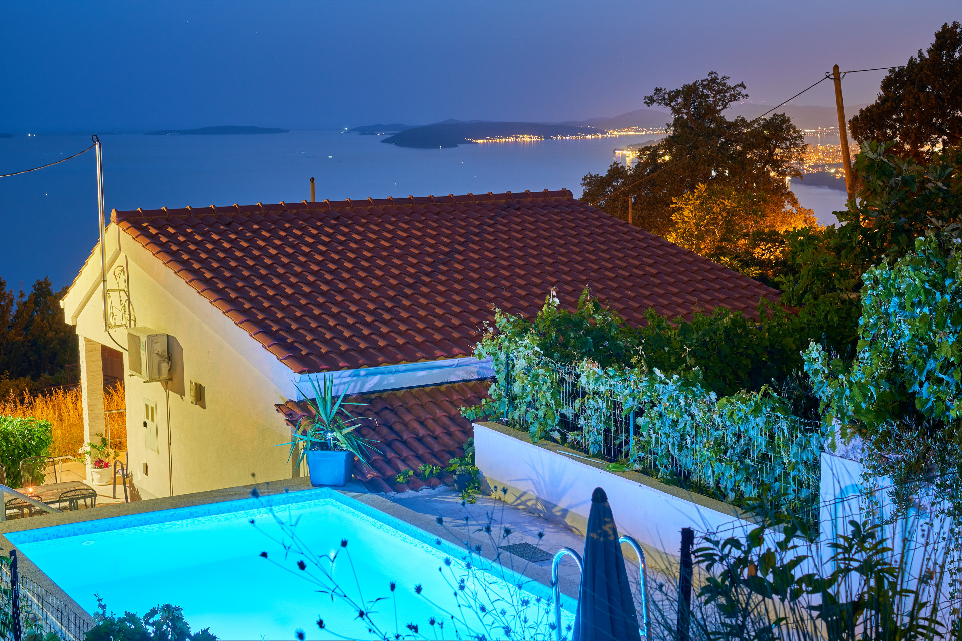 Villa Rose by ST