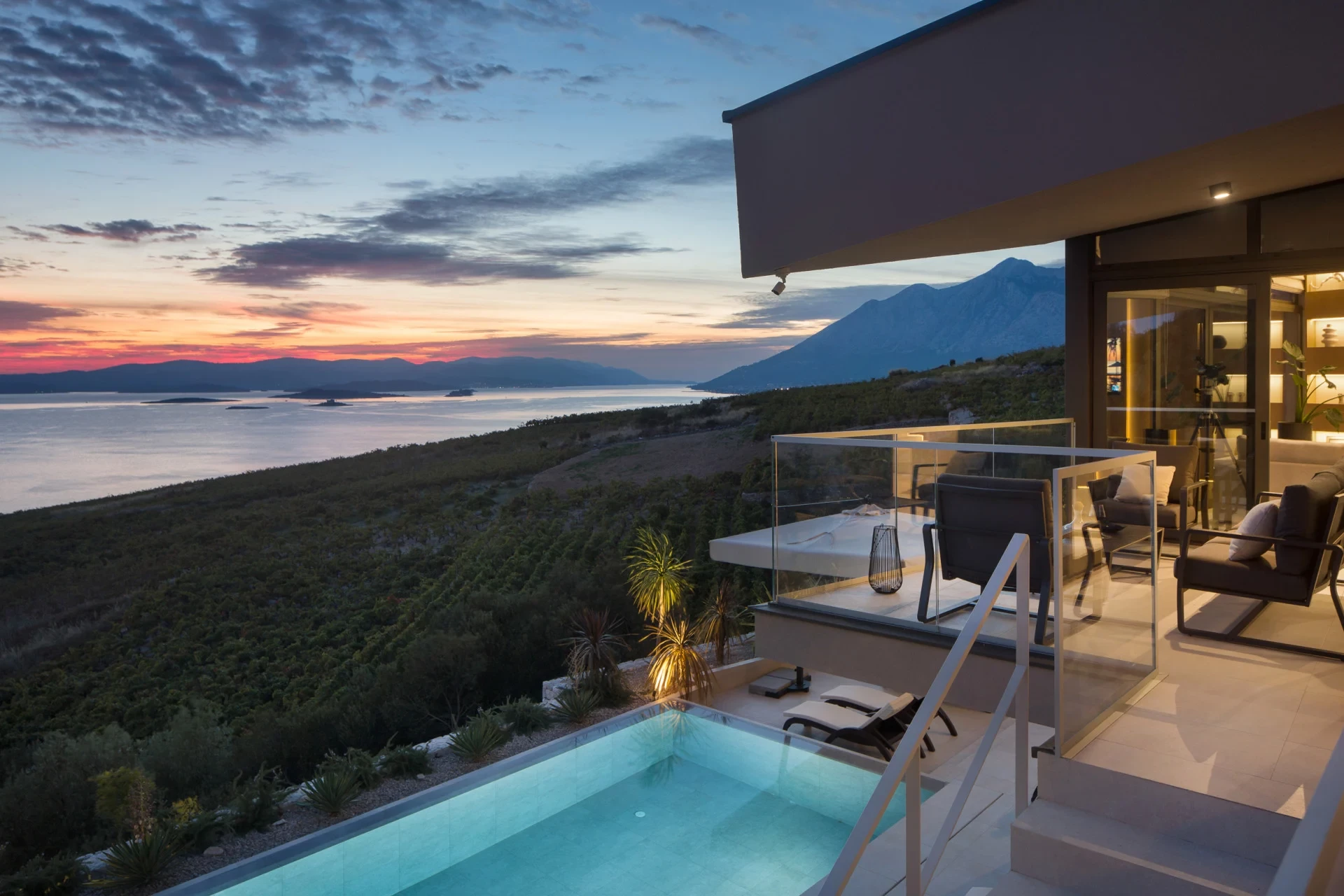 Villa Bevel