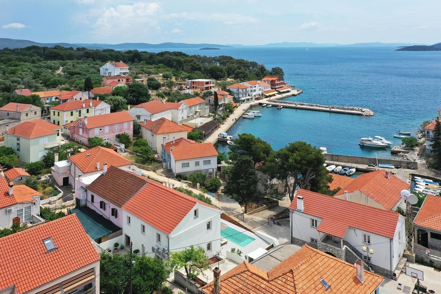 Villa Mira