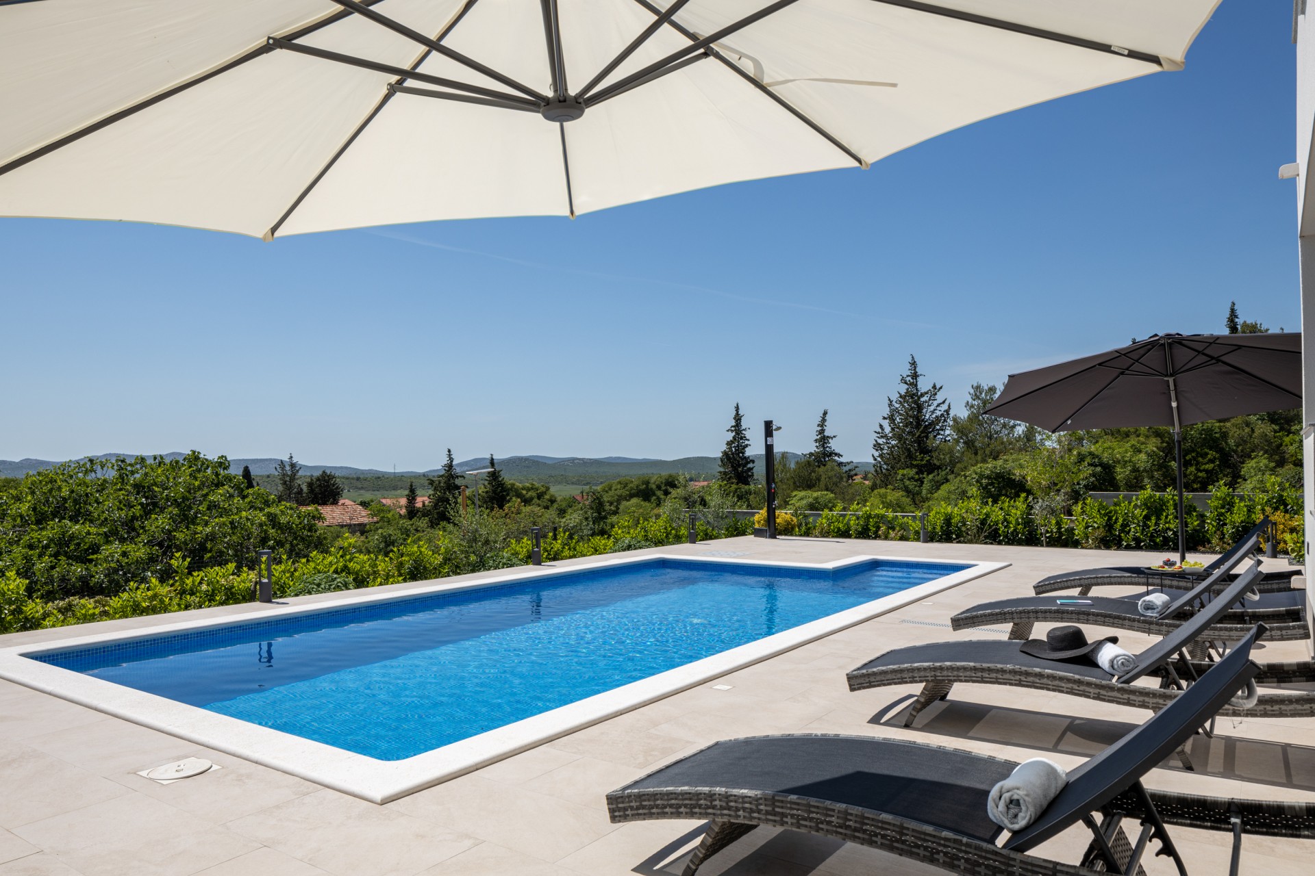 Villa Bura