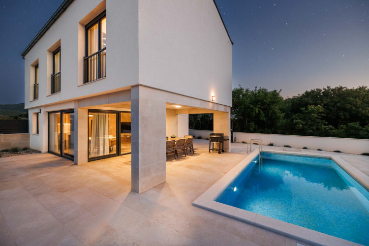 Villa Olivetree Hillside