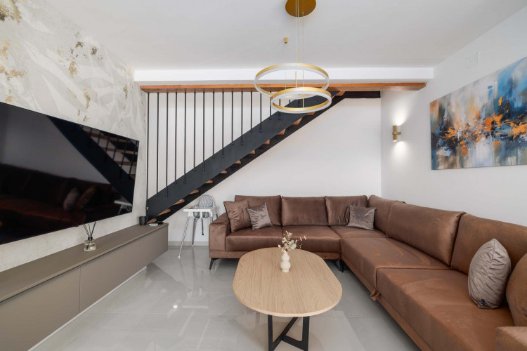 Villa Olivetree Hillside