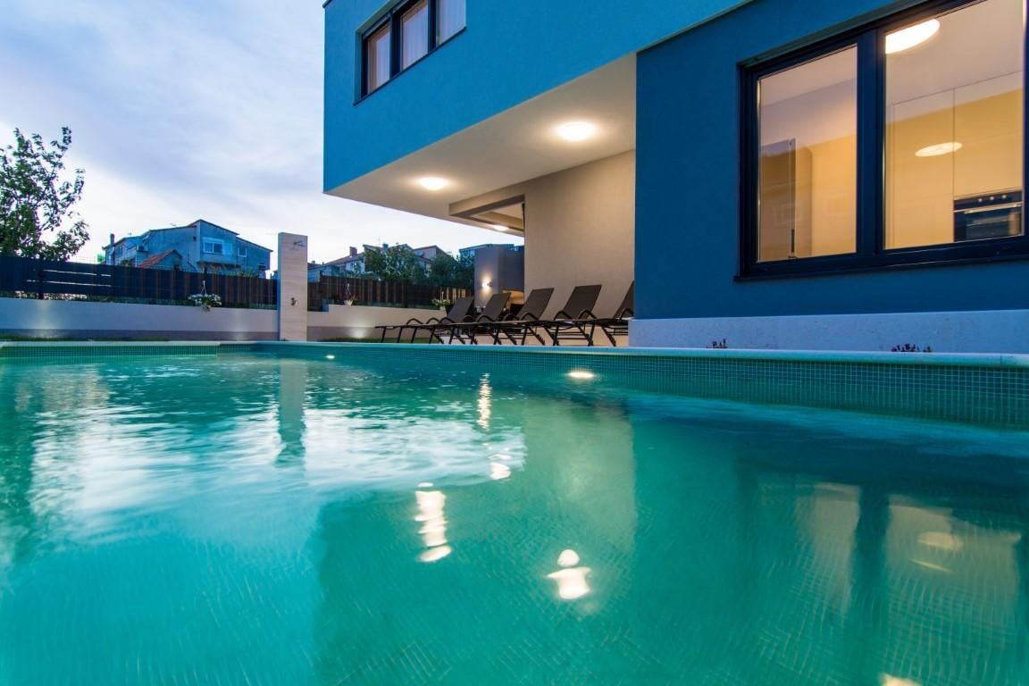 Villa Twin Ladies