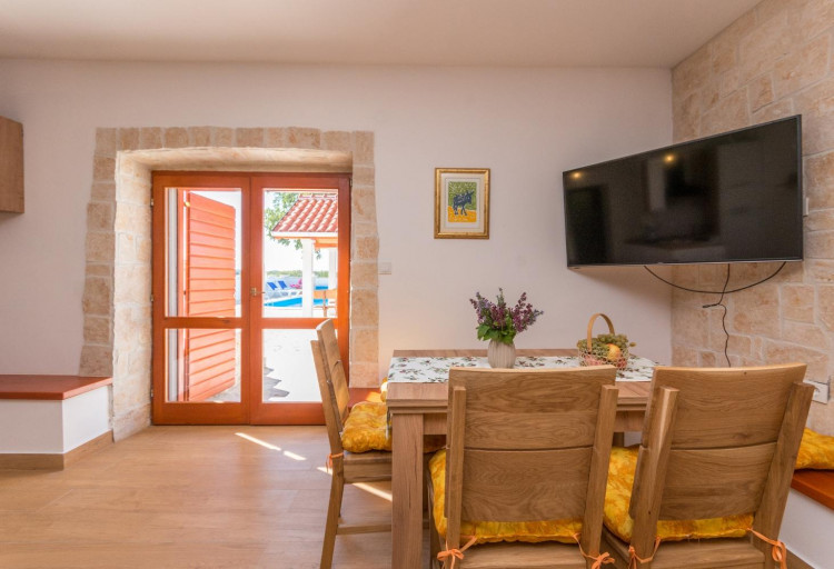 Villa Grandfather's Courtyard