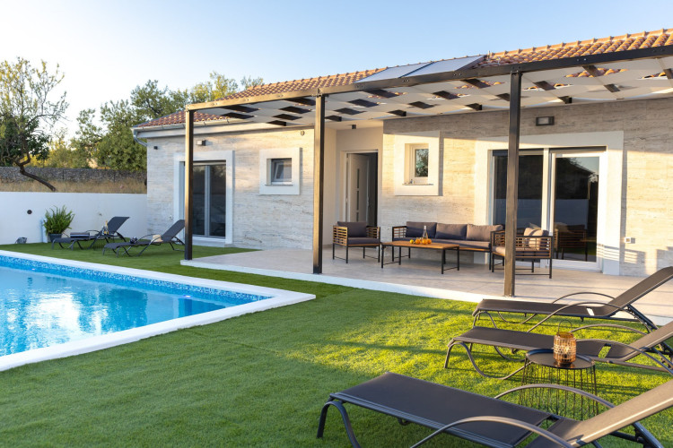 Villa Holiday Home Nena