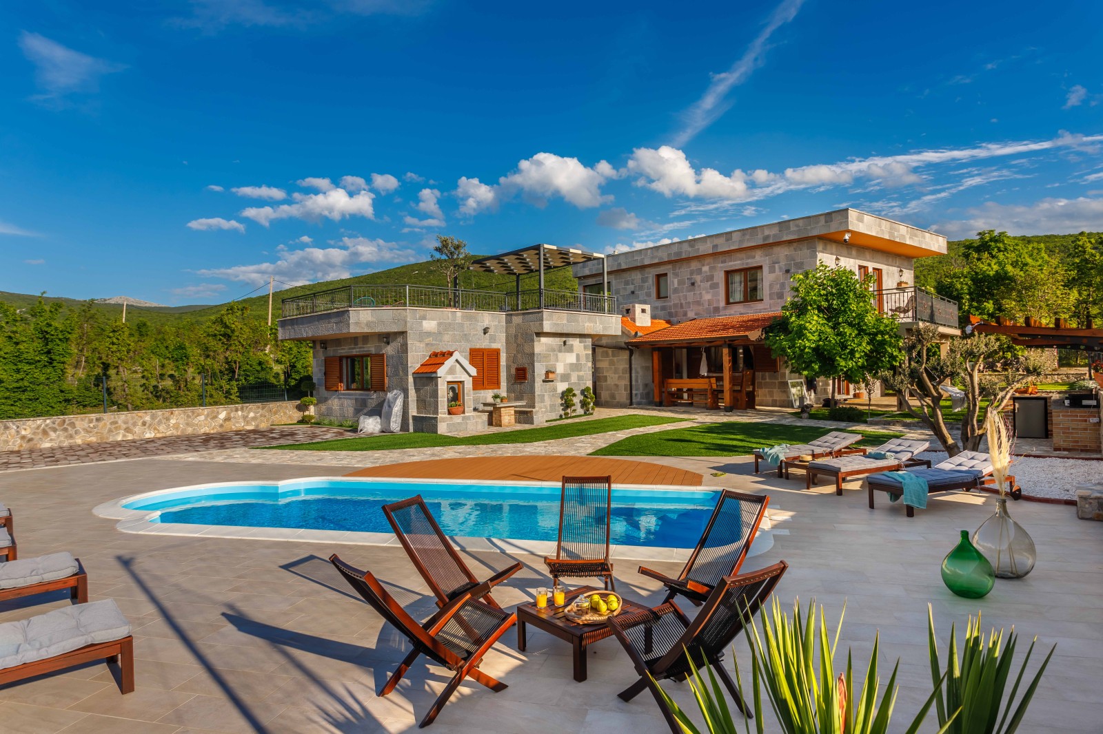 Villa Stone House Korita