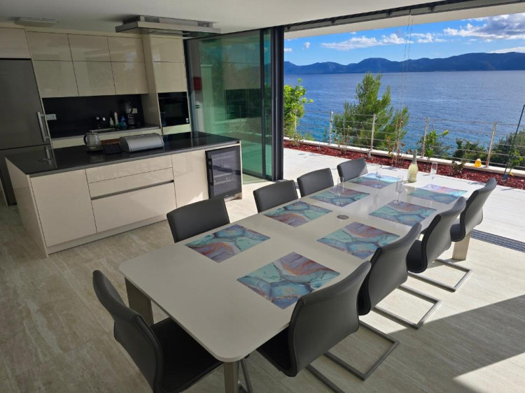 Villa Deluxe
