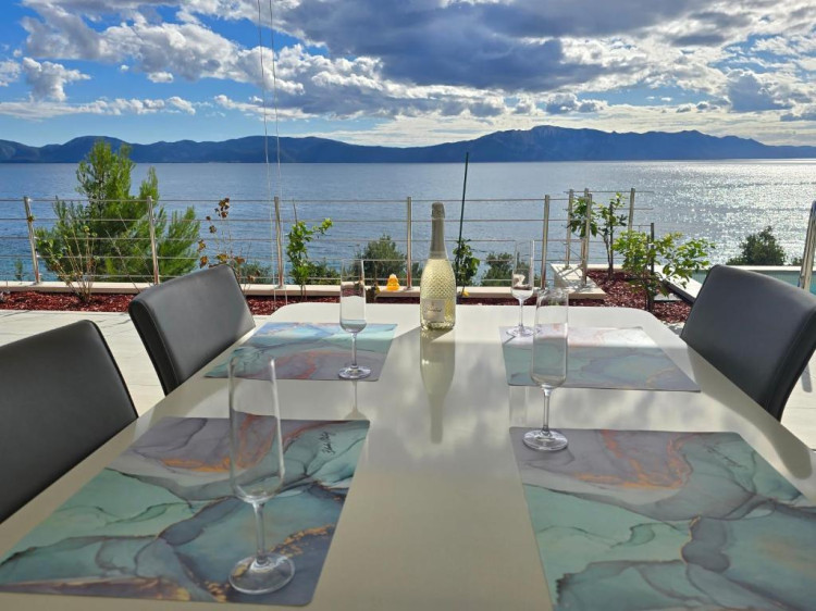 Villa Deluxe
