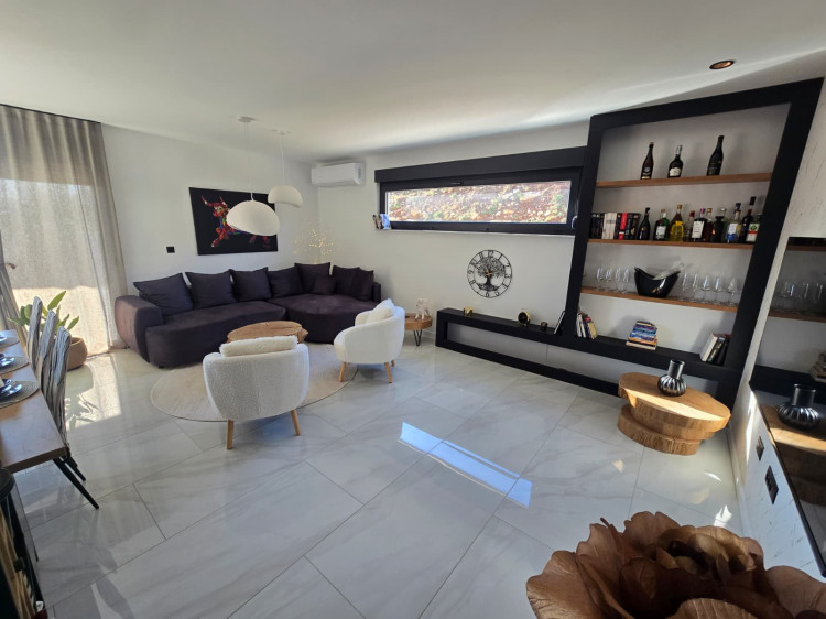 Villa D'MMASS