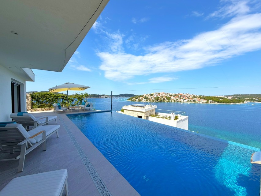 Villa Aurea Lux
