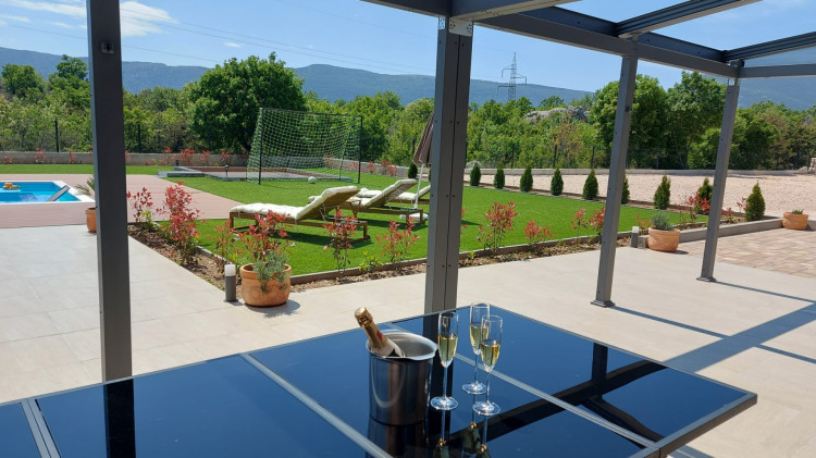 Villa Nebo