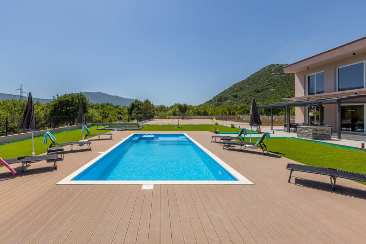 Villa Nebo